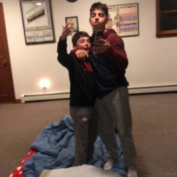 Meet your Posher, Joey - Picture 1 of 1